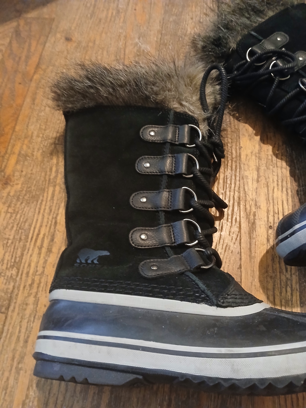 Sorel Black Winter Lace-Up Fur-Trim Boots